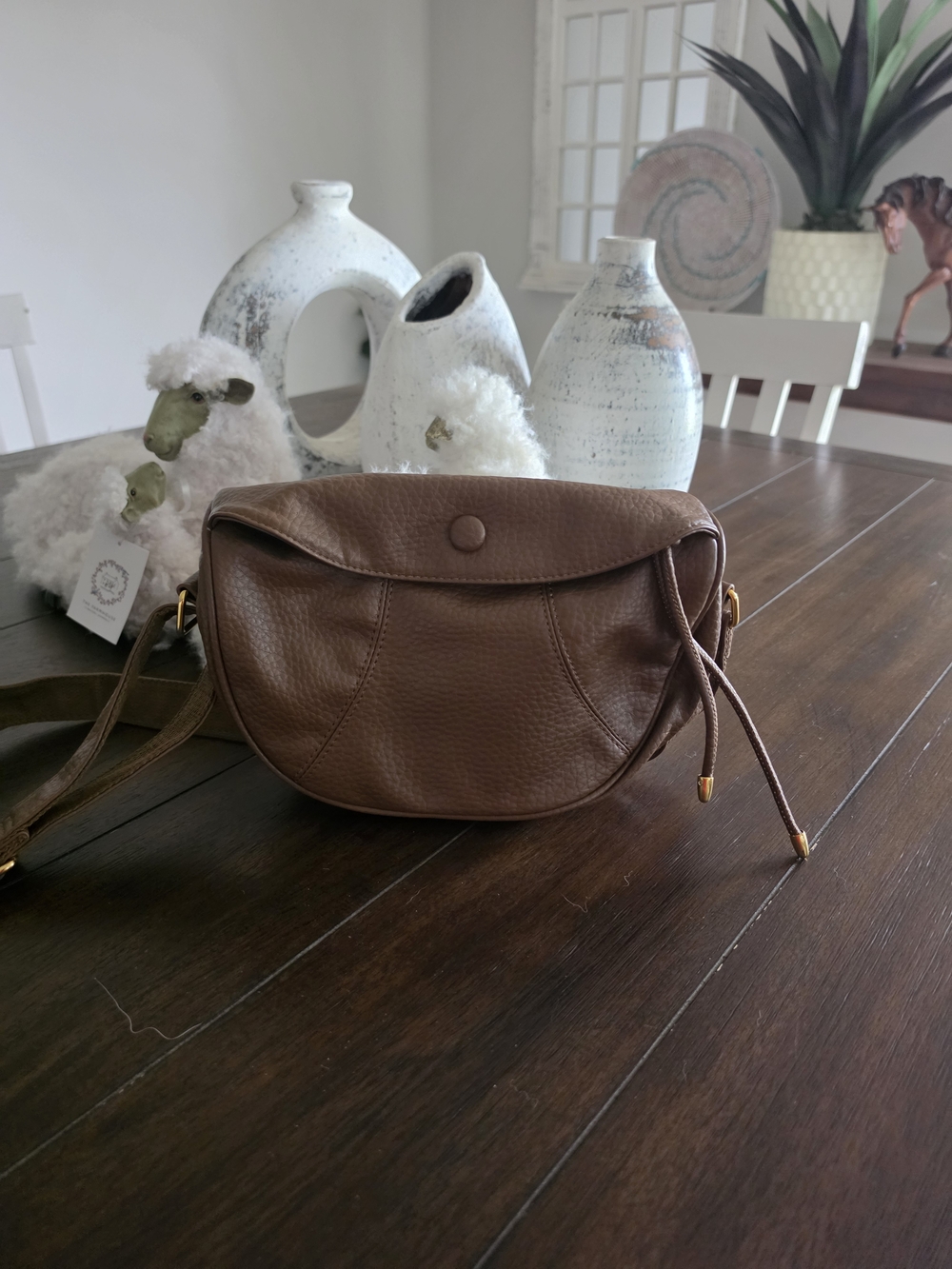 Classic Brown Pebbled Faux Leather Crossbody Bag with Adjustable Strap